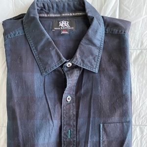 💖3/$20 Rock and Republic Long Sleeve Button Down!